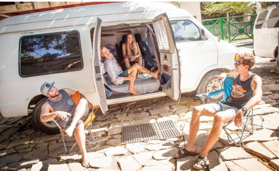 Free Spirit Hostel Transito Exterior photo